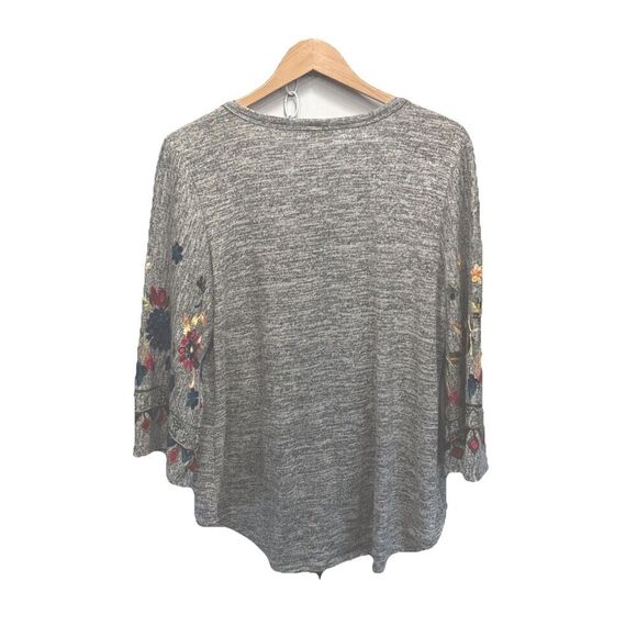 Anthropologie Fig & Flower Embroidered Tie‑Front Button Top 2X Gray Boho Sleeve - Picture 4 of 10